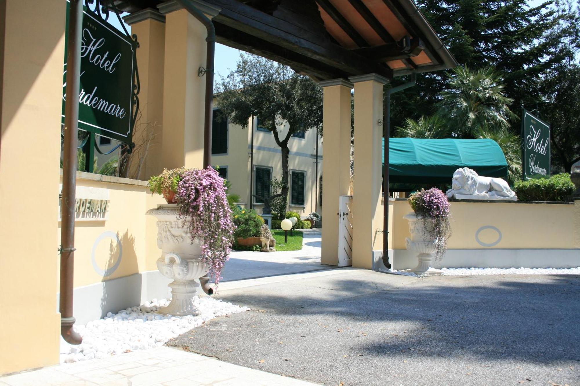 מרינה די פיאטרסנטה Hotel Verdemare מראה חיצוני תמונה