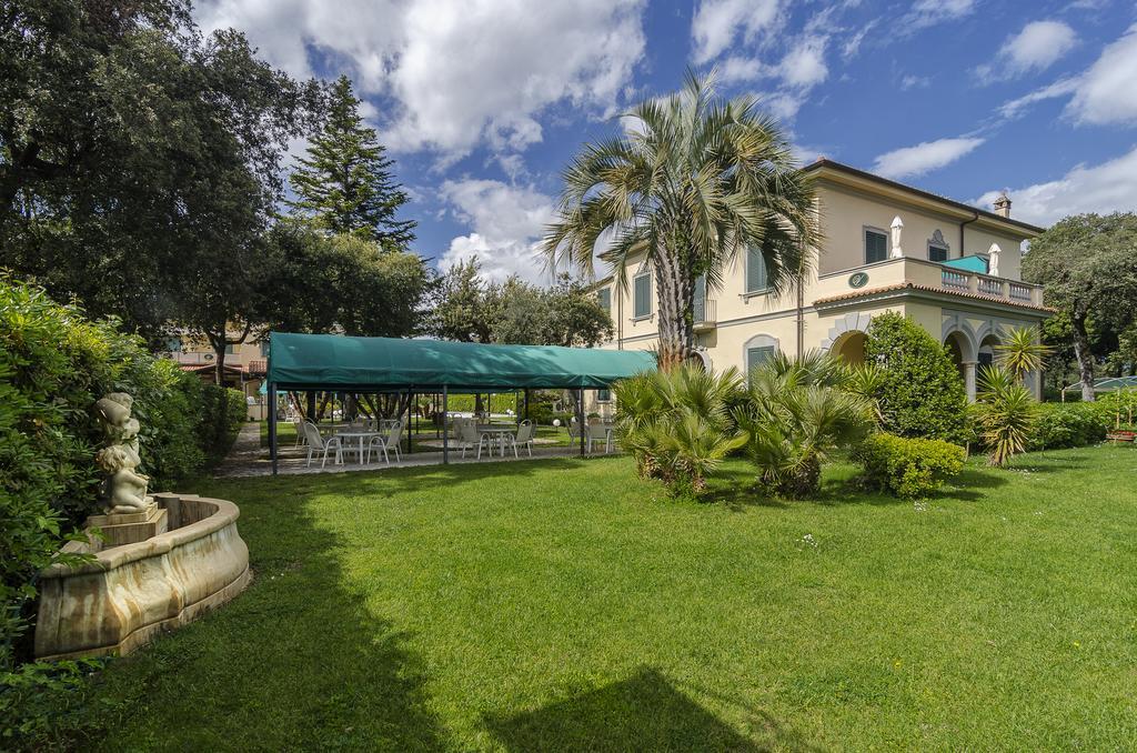 מרינה די פיאטרסנטה Hotel Verdemare מראה חיצוני תמונה